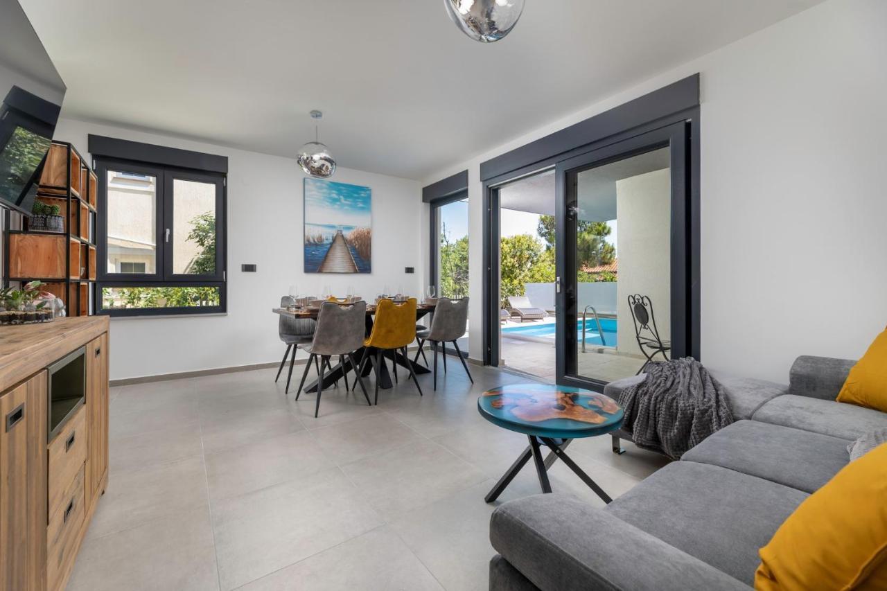 Luxury Villa Adria Apartments Krk Town Exterior foto