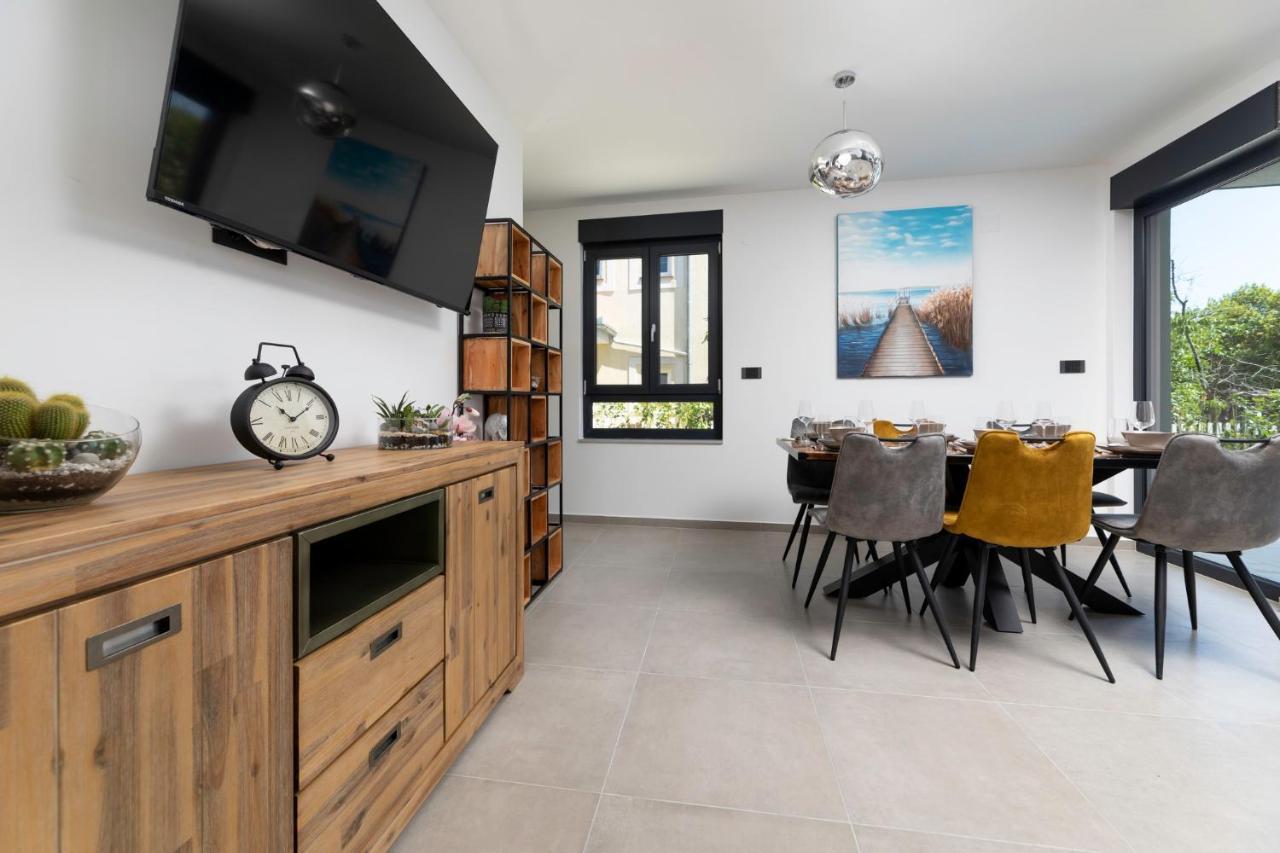 Luxury Villa Adria Apartments Krk Town Exterior foto