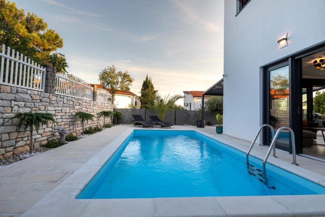 Luxury Villa Adria Apartments Krk Town Exterior foto